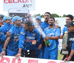 Kohli credits his success as India captain to Dhoni
