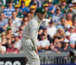 `DRS fans` Clarke, Cook `confused` over Ashes umpiring howlers