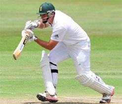 Smith targets Pak series after ankle surgery