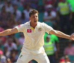 Pattinson backs Johnson to push for Starc`s place