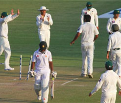 Ajmal captures seven to restrict Zimbabwe lead