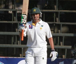 1st Test, Day 3: Younis Khan leads Pakistan’s fightback