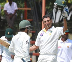 1st Test, Day 4: Younis Khan’s double century puts Pakistan on top
