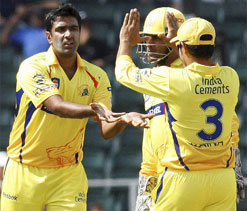 IPL 7: CSK retain Dhoni, Jadeja, Ashwin, Raina and Bravo