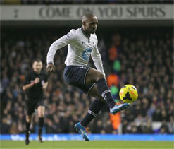 Defoe begins long goodbye from Spurs with typical goal