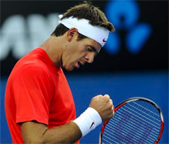 Del Potro wins in `worst conditions` at Melbourne Park