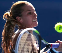 Australian Open: `Half-mummy` Radwanska blames tough schedule
