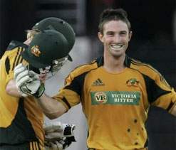 Hussey backs Marsh to shine with bat in South Africa
