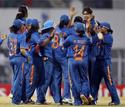 Run-outs dent SL Women`s chance to wrap up T20I series