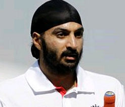 Panesar caught out trying to tempt blonde to his room