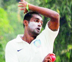 Vinay Kumar, Abhimanyu Mithun shine as Karnataka sniff first innings lead over UP