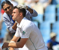 Concussed McLaren out of 2nd test against Australia
