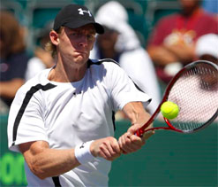 Anderson advances over ill Karlovic at Delray