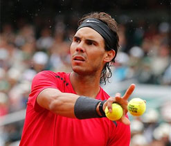 Nadal recovering well from back complaint, tests show