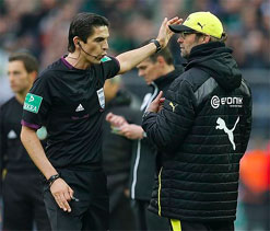 Dortmund coach Klopp cops fine for latest dismissal