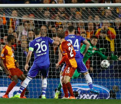 Chelsea cruise past Galatasaray into last eight