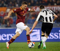 Totti hopes Roma to win Scudetto next season