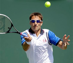 Second-seeded Tommy Robredo ousted in Houston