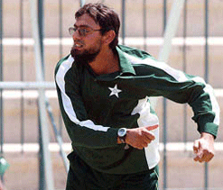 Saqlain feels ICC`s 15-degree relaxation way too much for his `Doosra` invention