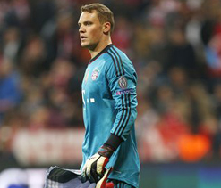 Bayern's Neuer extends contract by three years to 2019