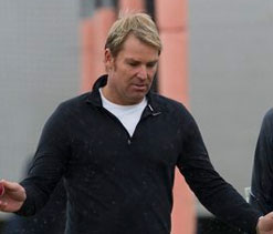 Shane Warne tells Alastair Cook to stop being `boring`