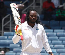 Chanderpaul, Gayle fail to pull West Indies out of rut