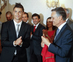 Portuguese president wishes football team success for World Cup 