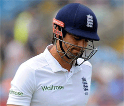 Boycott slams lifeless Nottingham pitch, wants Cook to step down