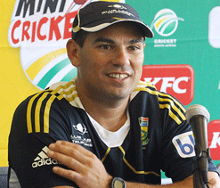 Domingo says Proteas squad is not earning reputation for ball tampering