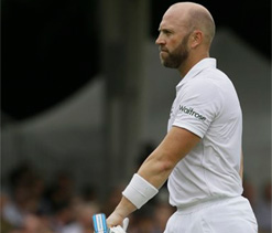Sussex manager says media has `hunted Prior mercilessly`