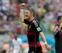 Bastian Schweinsteiger apologises for Dortmund slur