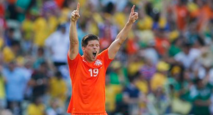 Sneijder happy to be one of Netherlands` boss Van Gaal`s WC `pawns`
