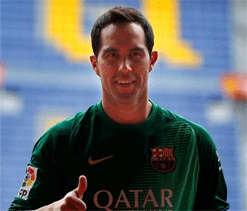 Barcelona to unveil Chilean goalkeeper Bravo