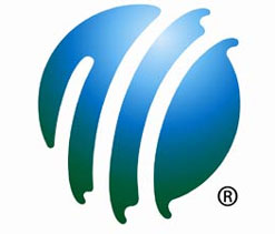 Crowe completes double-century