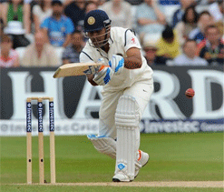 Mahendra Singh Dhoni again points out DRS flaw