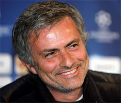 Expect Chelsea fight for first-choice keeper spot: Jose Mourinho