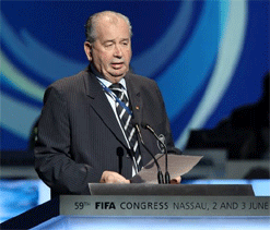 Lionel Messi, Sepp Blatter expected at Julio Grondona wake