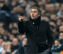 Jose Mourinho headache over Chelsea number one keeper
